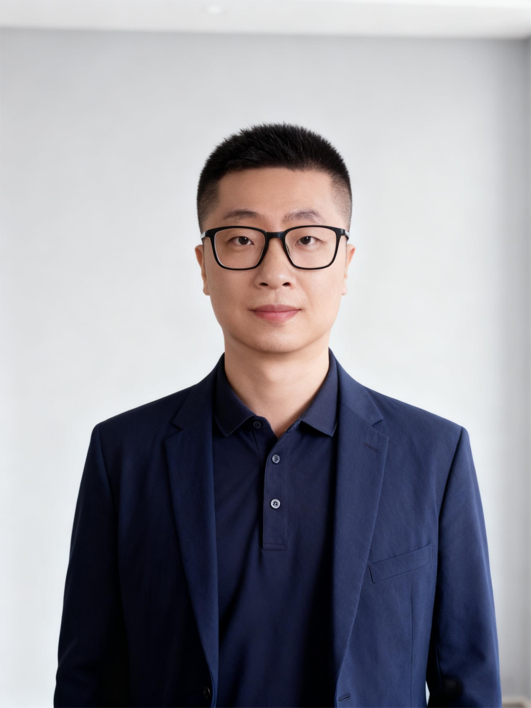 许斌 专职副书记 副教授